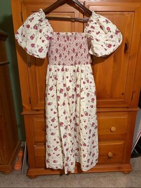 AUREUM Cream Midi Dress with Pink Floral Print and Puff Sleeves
